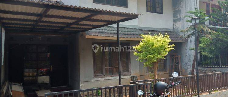 Rumah 2 Lantai Bagus SHM di Perumahan Dukuh Zamrud, Bekasi 1