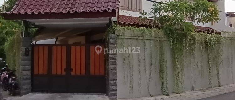 Rumah 3 Lantai Sudah Renovasi Shm Di Area Blok M 1