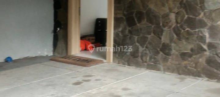 Rumah nyaman dan asri di Setra duta bandung 1