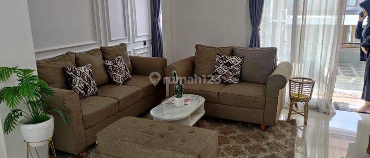 Di Sewakan Rumah Cantik Dengan Furnished Komplek Bali Garden Awiligar  1