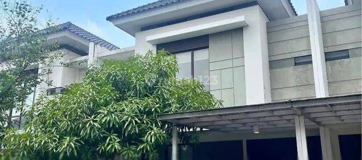 Rumah Bagus 2 Lantai SHM summarecon bandung 1