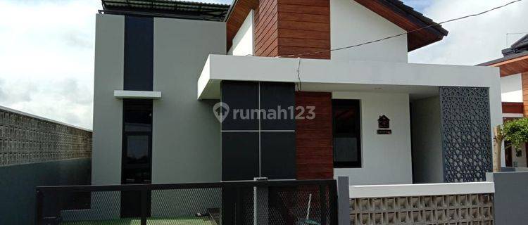 Rumah Villa 2 Lantai Nuansa Asri Pegunungan Di Lembang Bandung 1