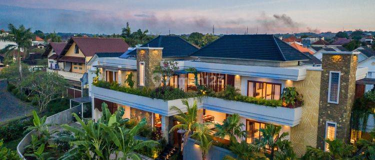 Villa Luas Dan Nyaman Lokasi Strategis di Jimbaran, Bali 1