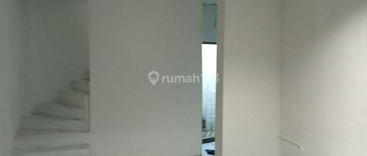 Dijual Ruko 2 Lantai di Otista Bandung 1