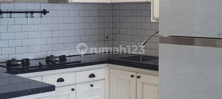 Luxury Renovated Ready-to-Live-In Apartment in Springhill Terrace 1