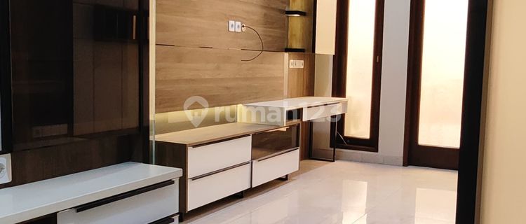 Rumah Brand New Premium Full Furnished 4 Lantai Di Gading Pandawa 1