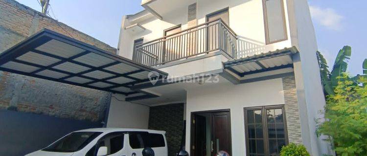 Rumah 2 Lantai Murah Tipe Balkon Jakarta Selatan 1