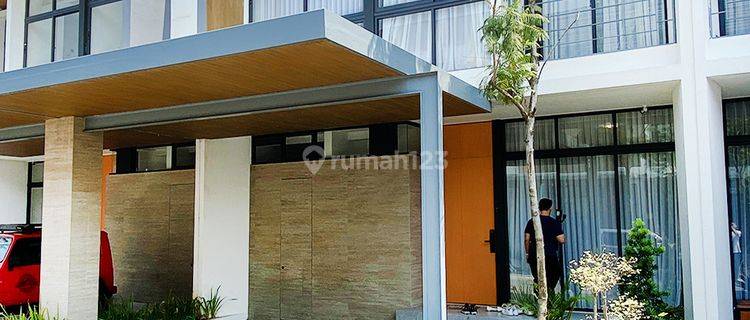 Rumah Cantik Full Furnish Cluster Brava Himalaya Karawaci Sentral 1