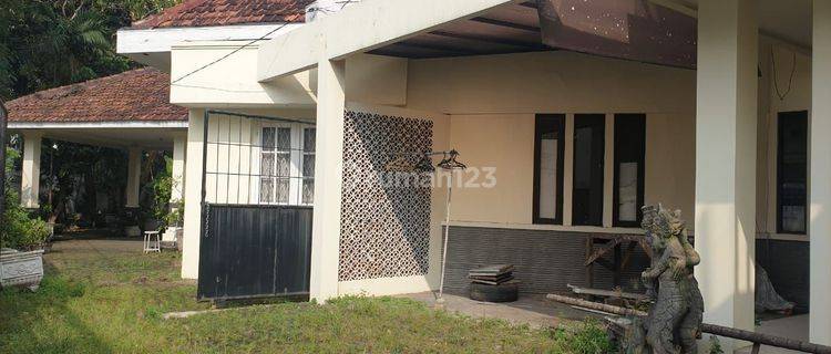 Dijual Tanah Luas 688 Mtr² Bonus Rumah  SHM 1