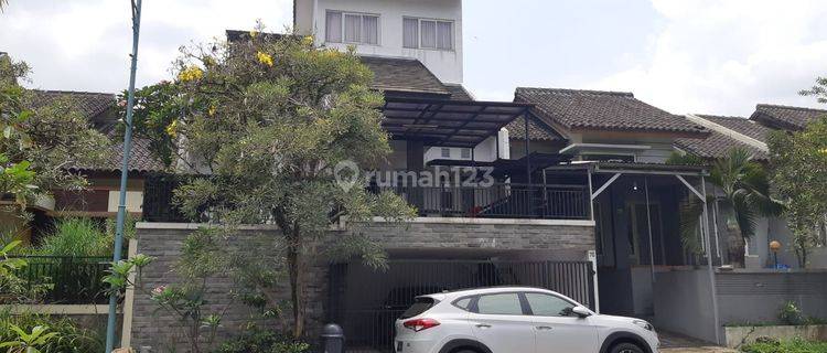 Dijual Rumah 3 Lantai View Gunung di Bukit Nirwana Residence 1