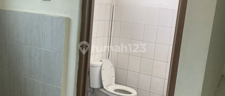 For Rent: Nice Shop House in Cimone, Former Bank, Very Spacious Parking 1