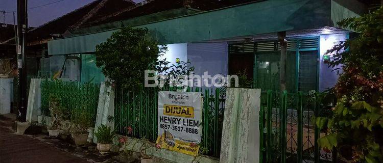 RUMAH, TENGAH KOTA, LINGKUNGAN TENANG DAN AMAN 1