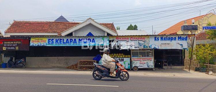 RUMAH DIPINGGIR JALAN RAYA, COCOK UNTUK USAHA 1