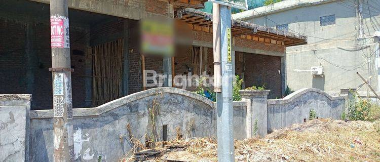 BANGUNAN KOST SETENGAH JADI, LOKASI PINGGIR JALAN RAYA 1