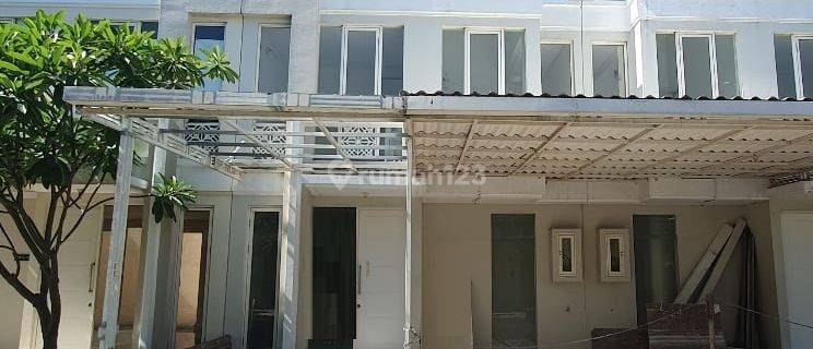 Disewakan Rumah 2 Lantai di Grand Pakuwon Adelaide Surabaya 1