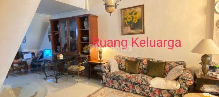 Di  Rumah Di Jelambar Lt126m Lb239m SHGB Hrga 5&#39;&#39;5 Milyar Nego 1