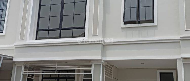 Disewakan Rumah 2 Lt Baru Bagus High Ceiling di Lavon Cikupa 1