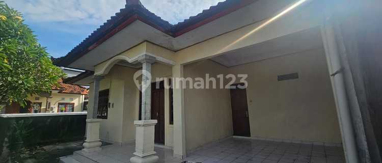Ready to Occupy House on Jl Pulau Moyo Denpasar Wn 1