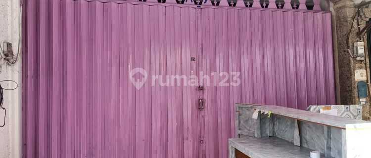 Affordable 2-Story Shop House in Strategic Sesetan Area, Jl 1