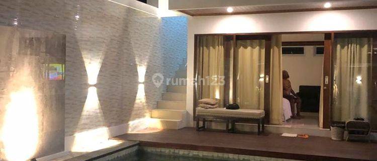 1 unit of luxury villa for sale on Jalan Pantai Nyanyi Beraban, Tabanan 1