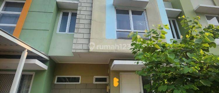 Disewakan Rumah Minimalis Modern di Cluster Gading Serpong La Bella Village, Tangerang 1