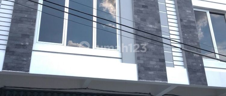 For Rent: 3-Story Shophouse on Yos Sudarso Street 1
