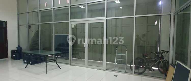 Rent a Ready-to-Occupy Shop House in Tuparev Cirebon 1