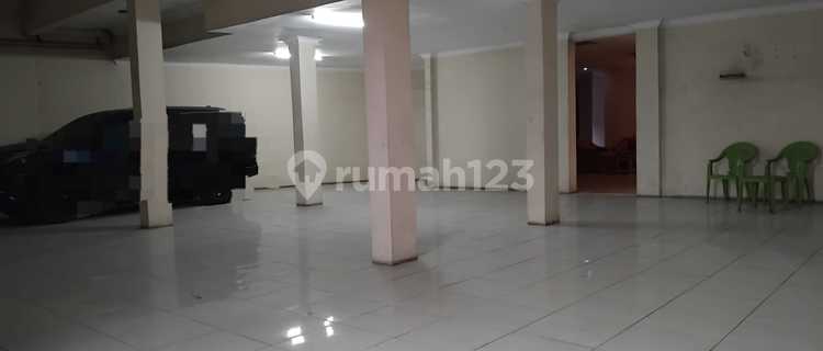 For Rent: Car Showroom Shop in Cirebon 1