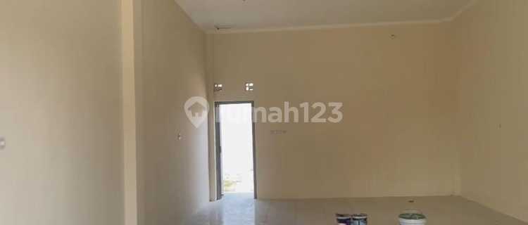 New Shop House for Rent, Ready to Occupy in Arjawinangun, Cirebon 1