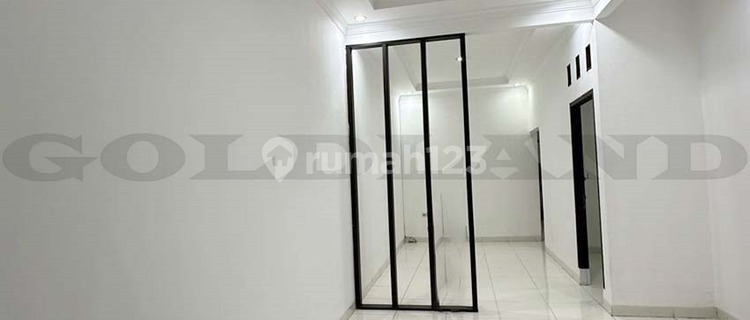 19359-Dj, Disewakan Rumah 1¼ Lantai, Sumur Batu, Kemayoran 1