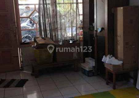 Rumah Posisi Hook 2 Gang Cocok Untuk Kosan Siap Renov 1