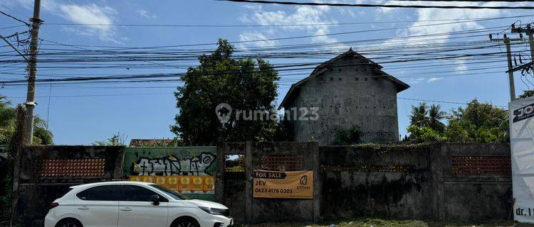 Tanah 17are di Jalan Utama Temukus, Lovina. 1