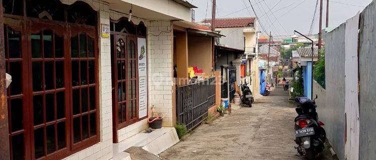 Rumah Tengah Kota Depok 2 Lantai 1