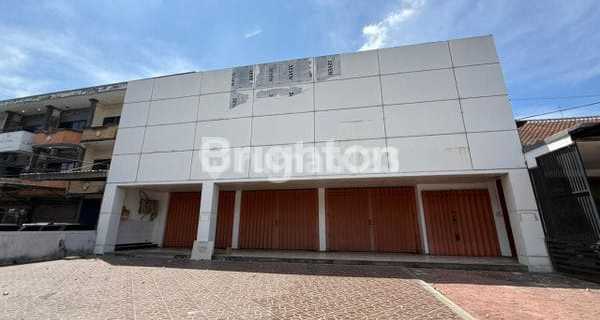 Row of Shophouses Loss Main Roadside Denpasar East 1