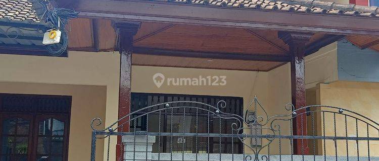 2-storey house for rent in the Ubung area  1