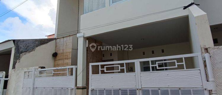 2-storey house for rent in kebo iwak area 1