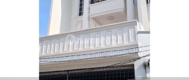 Dijual Rumah bisa untuk Usaha di Krendang Jembatan Lima 1