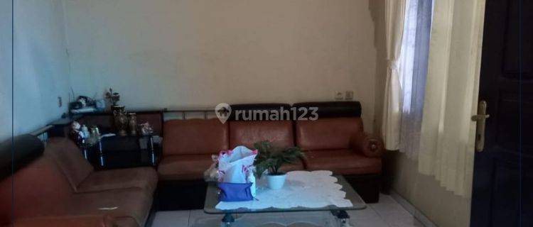 Dijual Cepat Rumah 2.5 Lantai 1