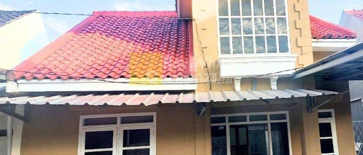 Rumah Furnished Dekat MBK 1