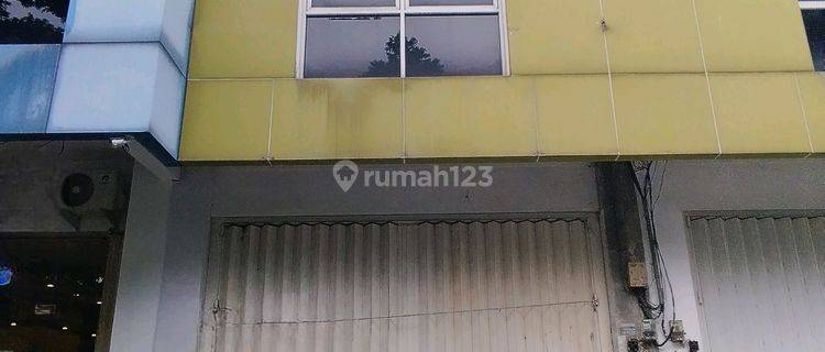 Ruko 3 Lantai Nol Jalan Raya Ir Soekarno Merr
 1