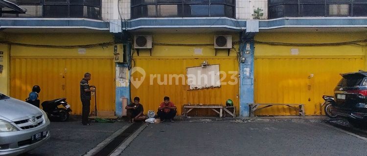3 Adjacent Shophouses on Diponegoro Suitable for Office Use 1