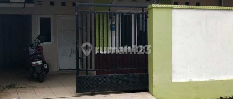 Rumah Hook SHM di Puri Asri Kota Wonogiri 1