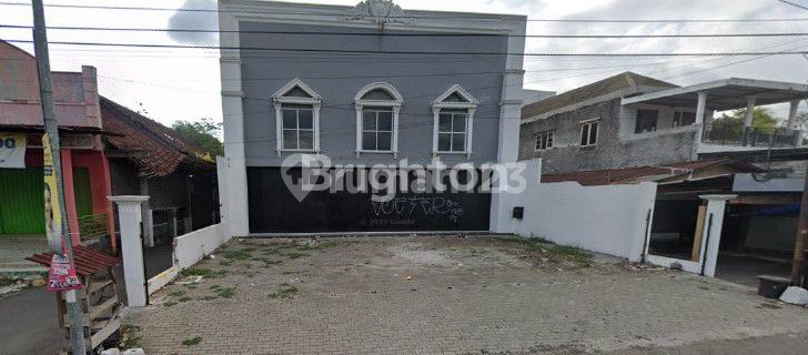 FOR RENT NEW SHOPHOUSE HIGHLY STRATEGIC IN SLEMAN BY NATIONAL ROAD 1