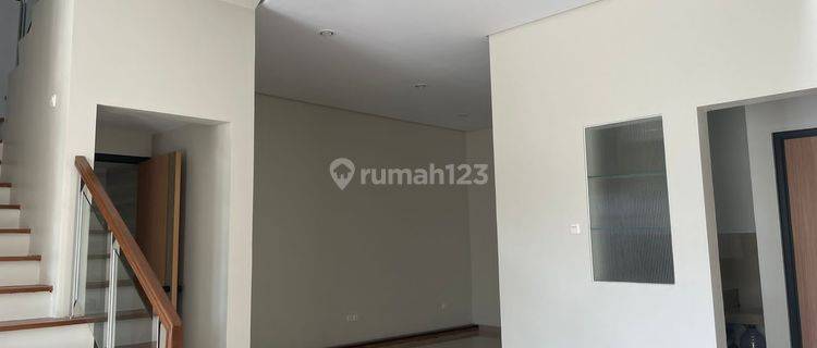 Dijual Rumah Strategis Dan Nyaman Di Miral5 Lebak Bulus 1