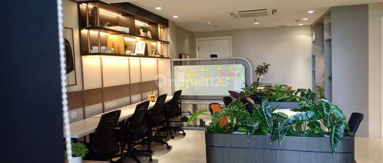 0796 Dijual Vie Loft Soho Ciputra World Surabaya Semi Furnished 1