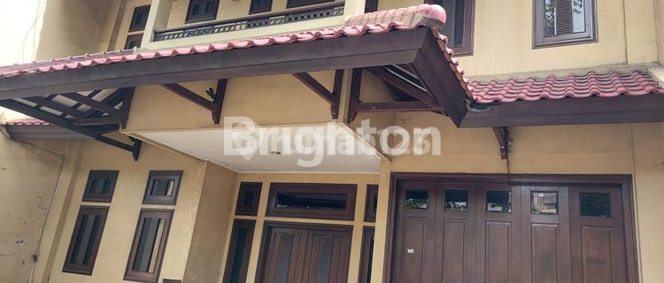 Rumah Raya Ngagel Jaya 1