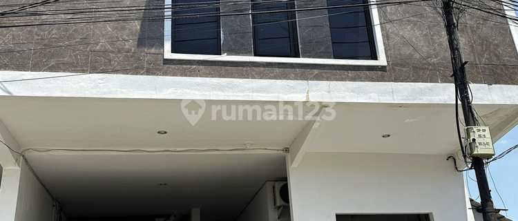 Full Occupied Roomfully FurnishedKemlaten Surabaya 1