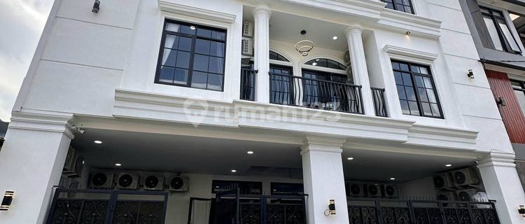 Fully Furnished Boarding HouseLocation: Rungkut Asri, Surabaya(Near Raya Merr, East Surabaya Hospital, UPN Campus, Open University, etc.) 1