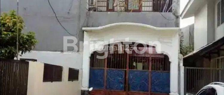 rumah parkiran luas di kembangan jakarta barat 1