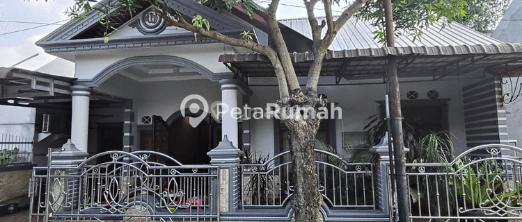 Villa Komplek Villa Deli Indah Permai 1